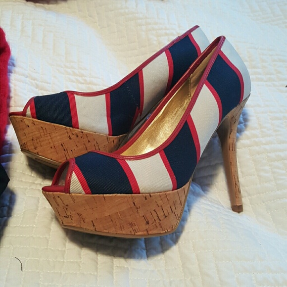 Heels - Picture 1 of 1